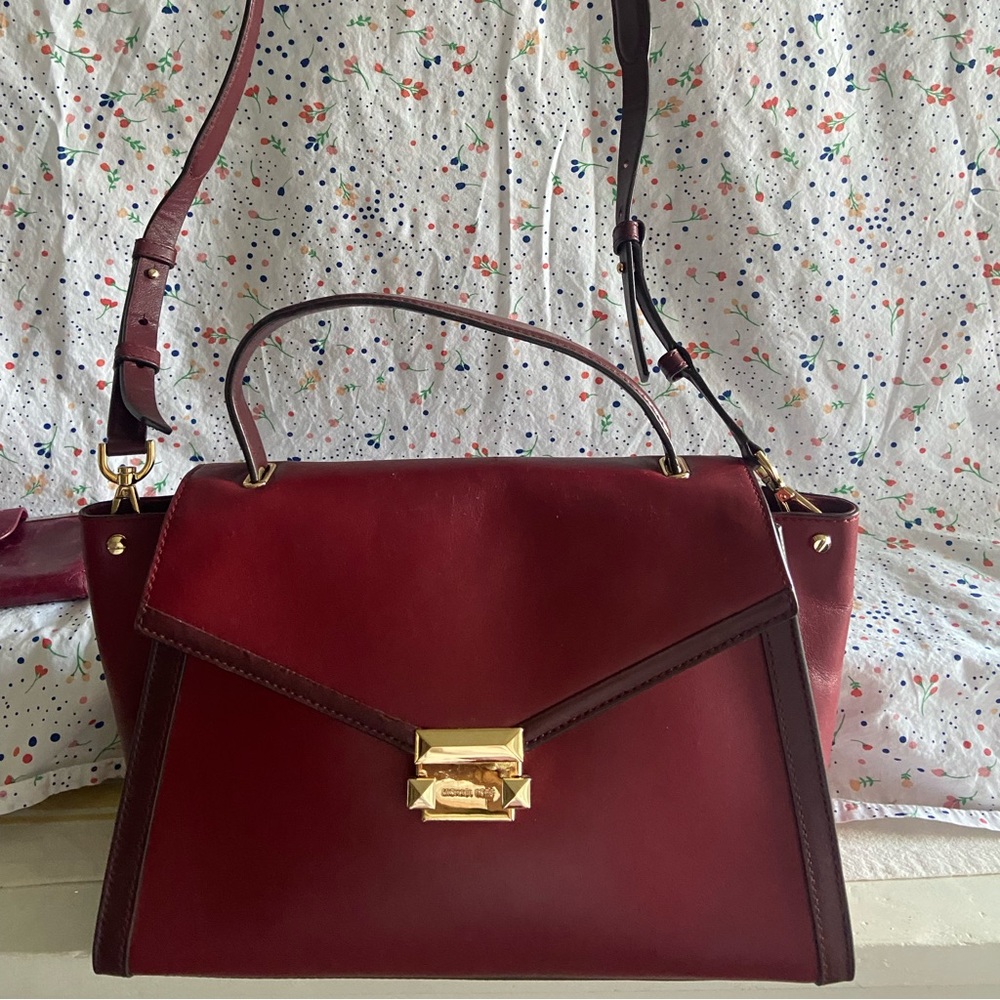 Michael Kors satchel handbag with tags. HOBO wallet.